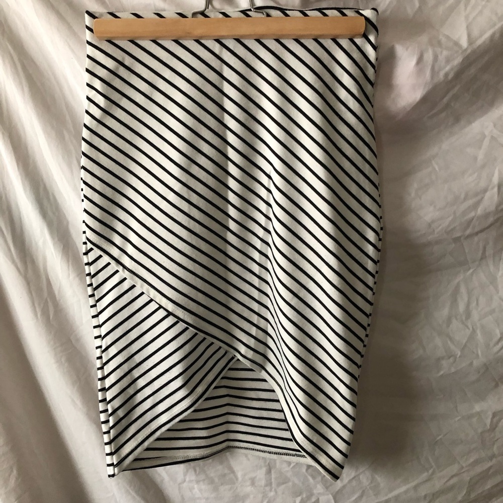 Zara faux wrap skirt size M black and white stripe